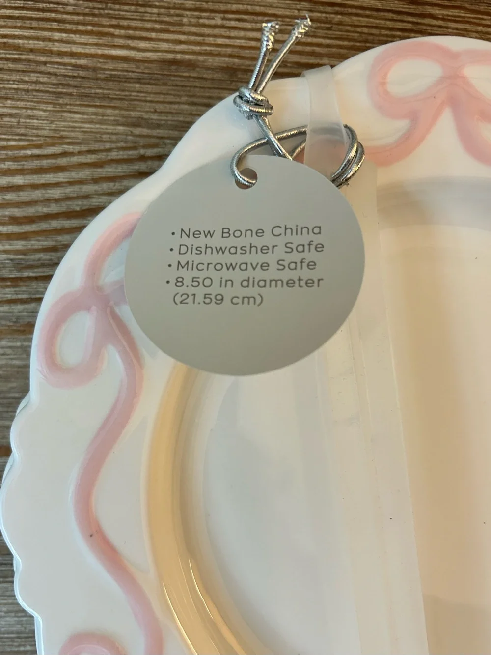 Crofton Pink Bow Scalloped Bone China Dessert Salad Plates Set of 4 NWT